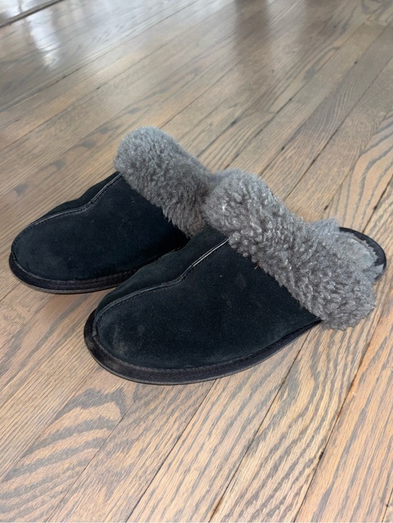 UGG Shoes - UGG Women's Black Scuffette II Slippers